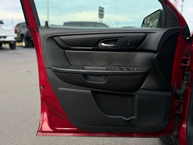 Used 2013 GMC Acadia SLE image 12