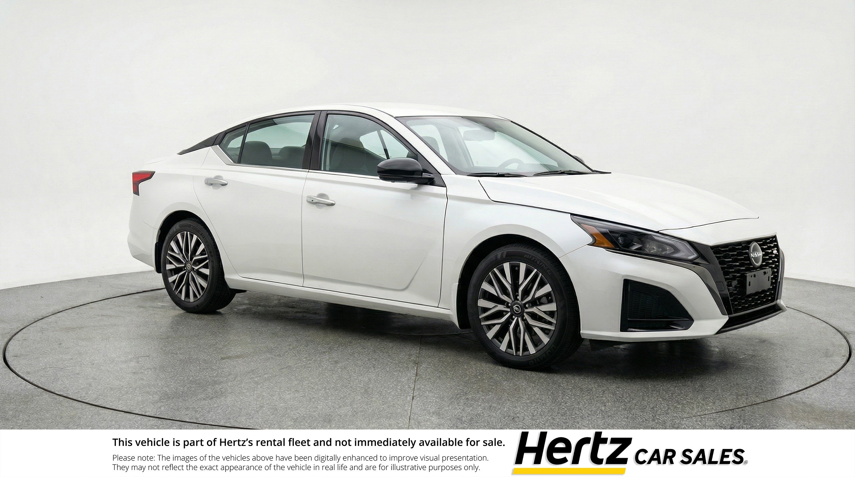 Used 2025 Nissan Altima 2.5 SV image 1