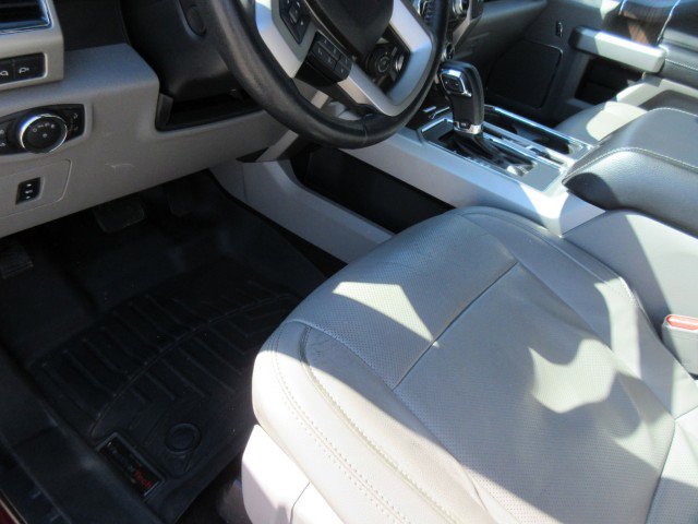 Used 2017 Ford F150 Lariat w/ Equipment Group 502A Luxury RWD image 18