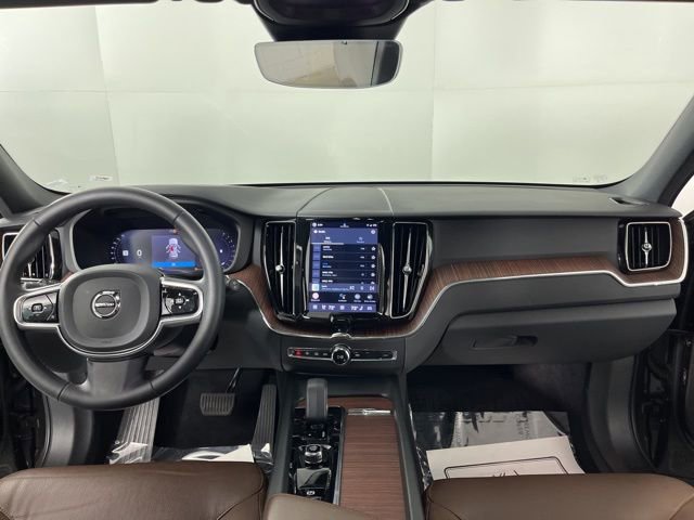 Used 2023 Volvo XC60 B5 Plus w/ Protection Package Premier FWD image 37