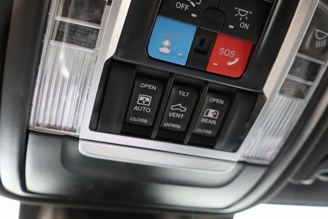 Used 2025 RAM 2500 Laramie image 31