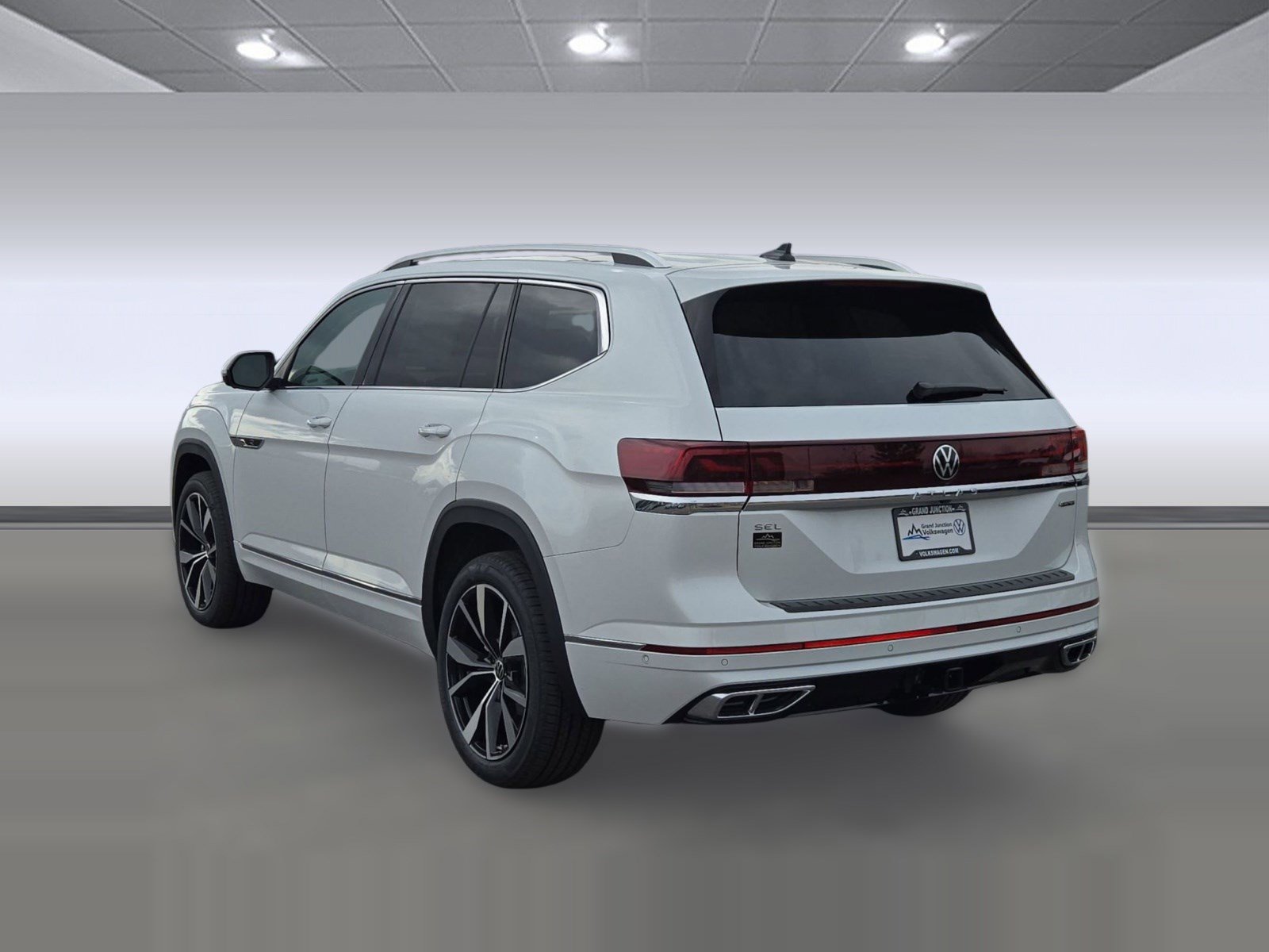 New 2026 Volkswagen Atlas SEL Premium R-Line image 3