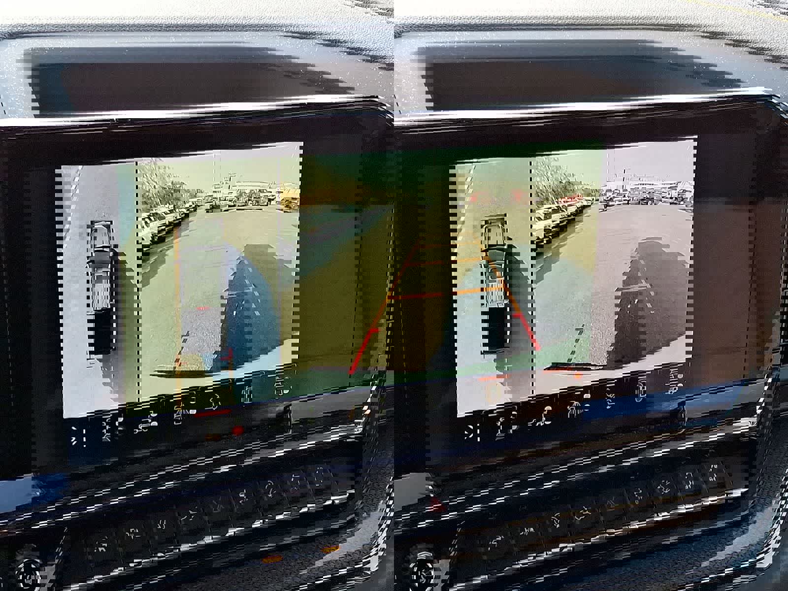 Used 2025 Chevrolet Silverado 1500 ZR2 w/ Technology Package image 21