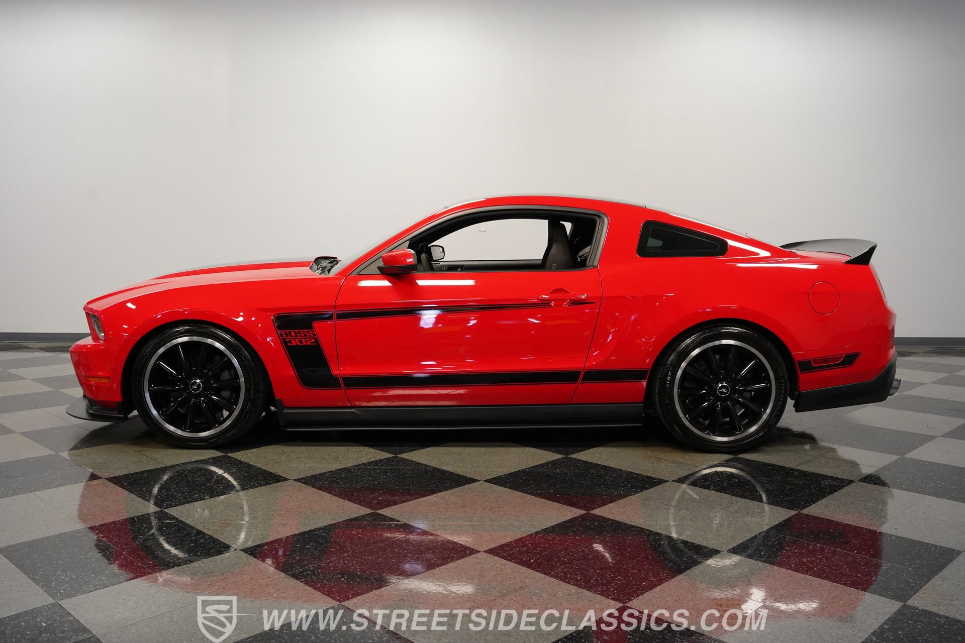 Used 2012 Ford Mustang Boss 302 w/ Boss 302 Accessory Pkg RWD image 2