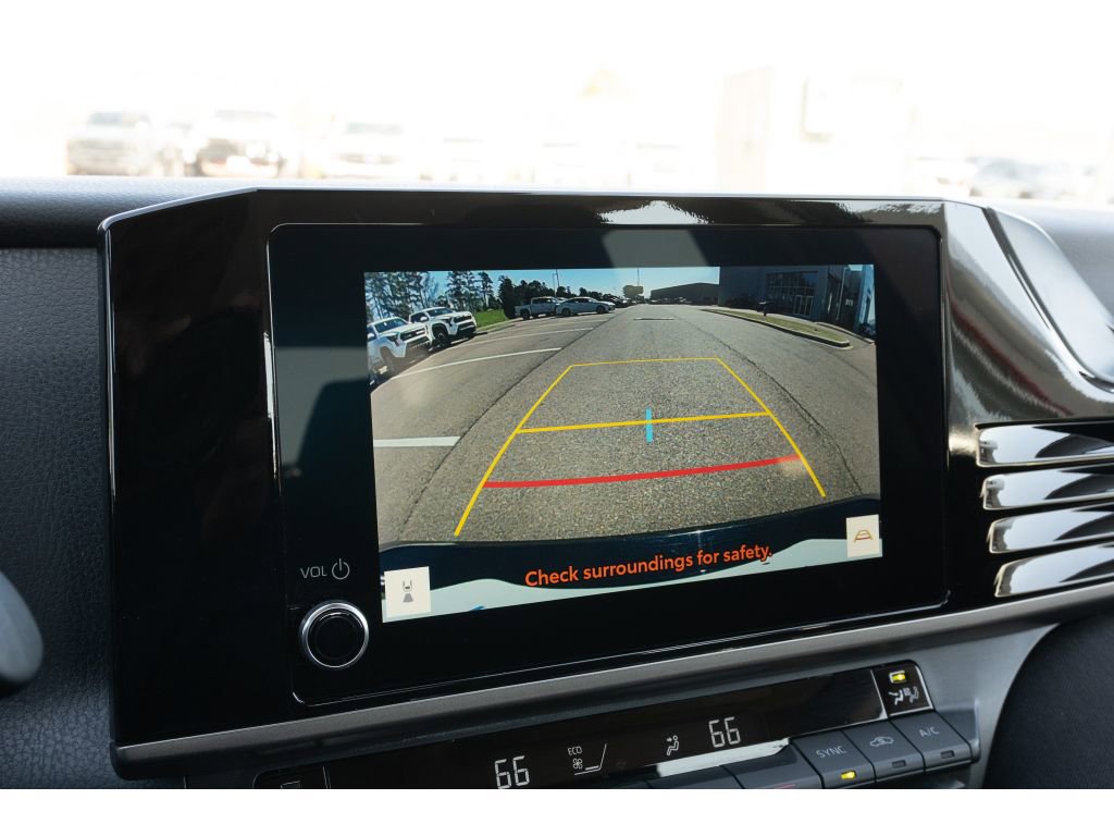 Used 2025 Toyota Camry LE image 22