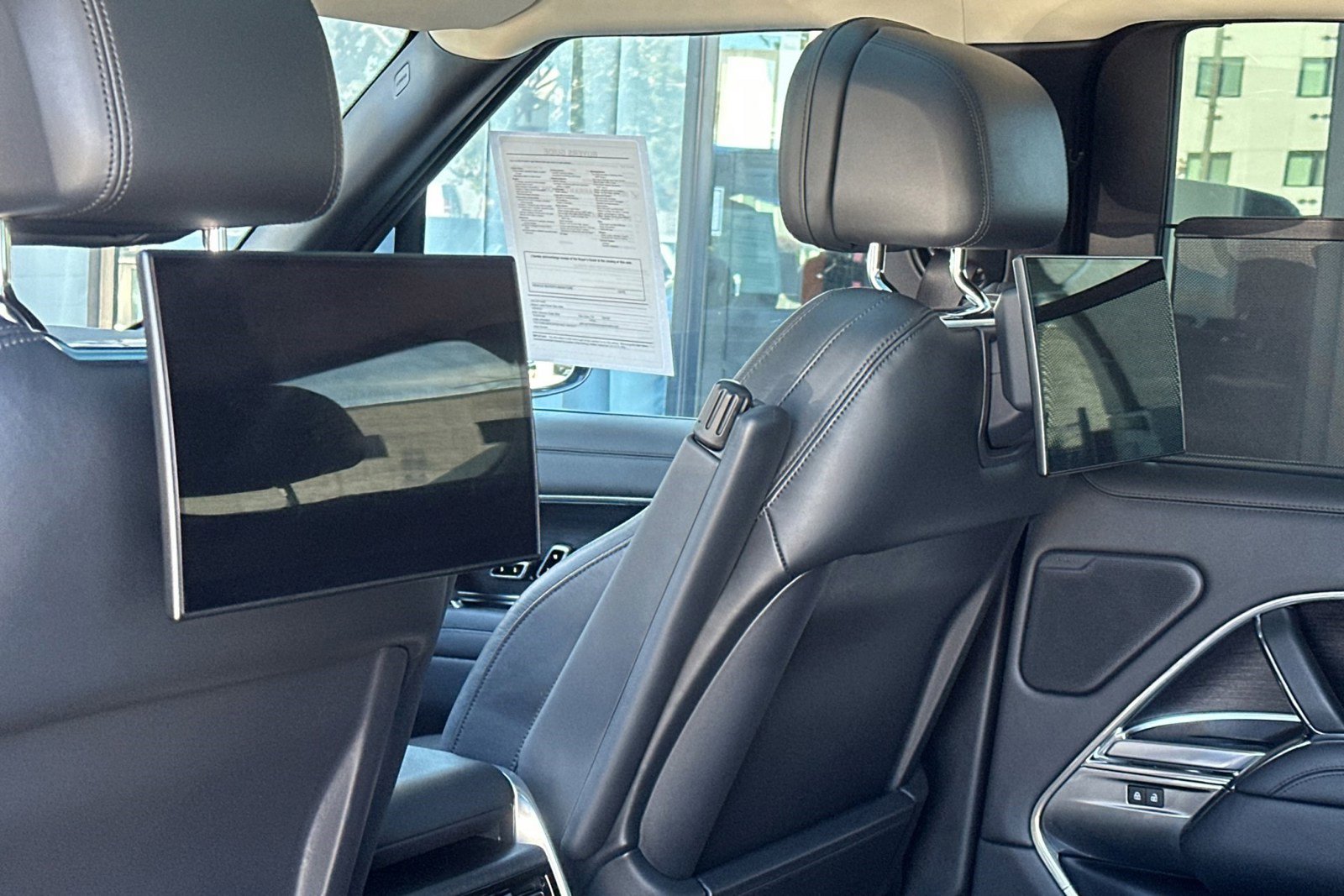 Certified 2023 Land Rover Range Rover First Edition image 33