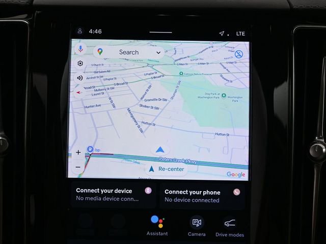 Used 2023 Volvo XC60 B6 Ultimate w/ Protection Package Premier image 16