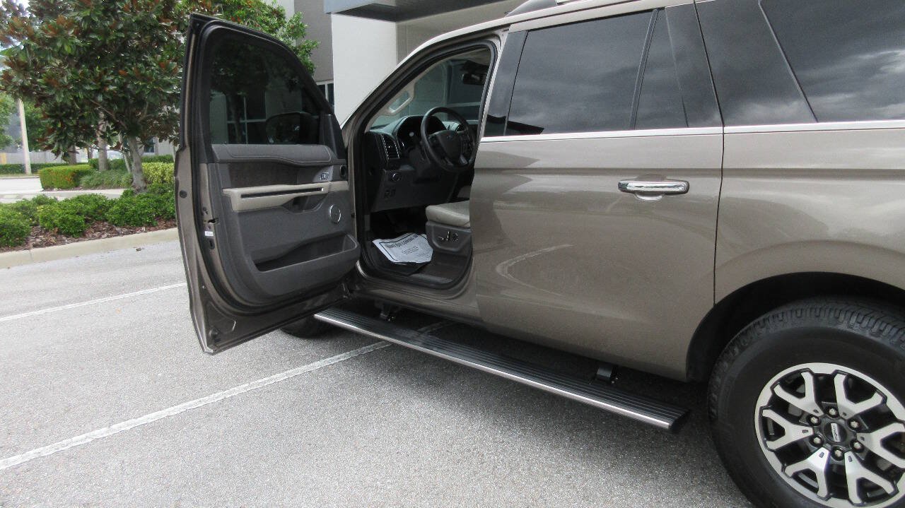 Used 2019 Ford Expedition Max Limited w/ Special Edition Package AWD/4WD image 13