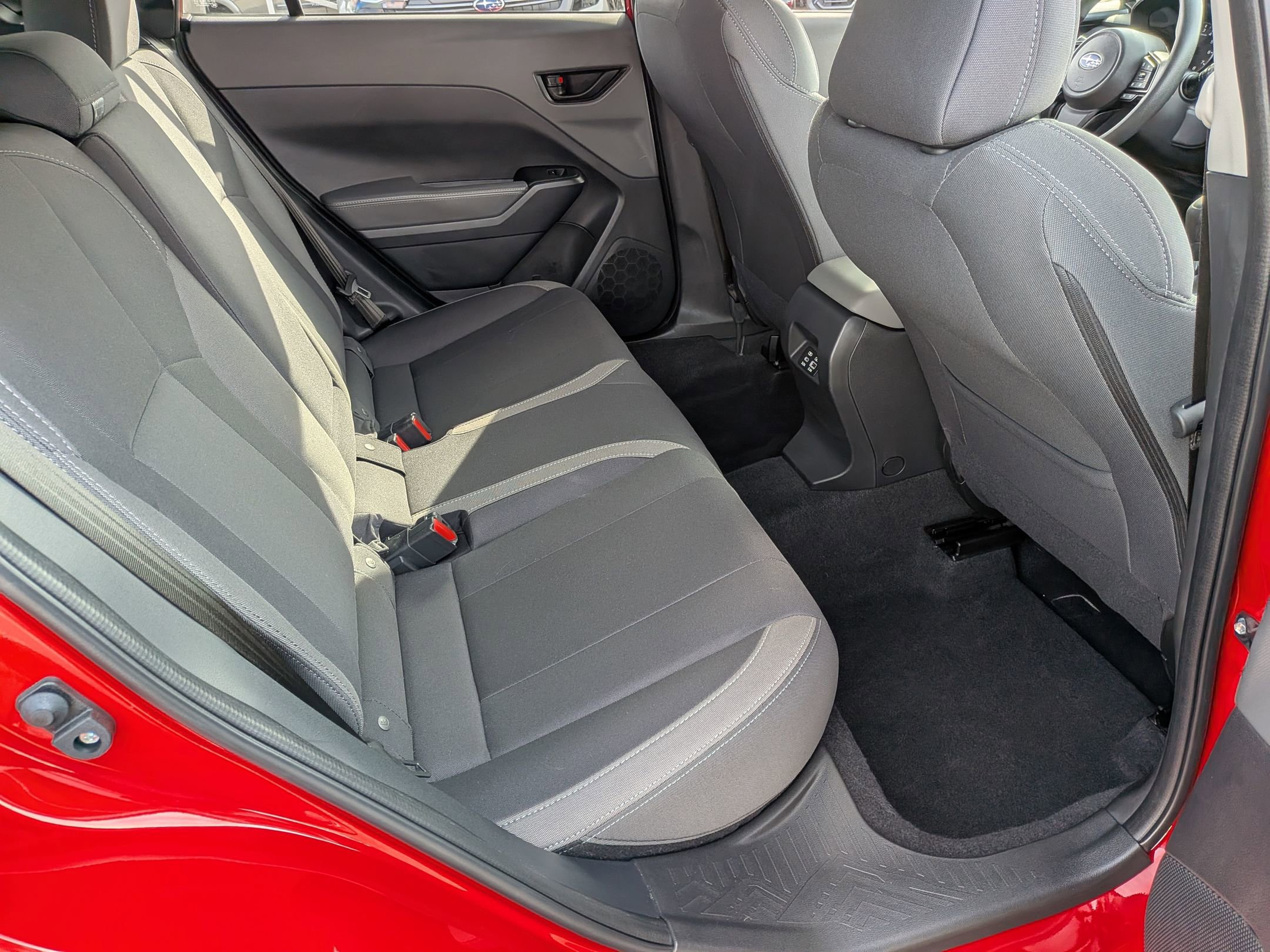 Certified 2025 Subaru Crosstrek 2.0i Premium image 32