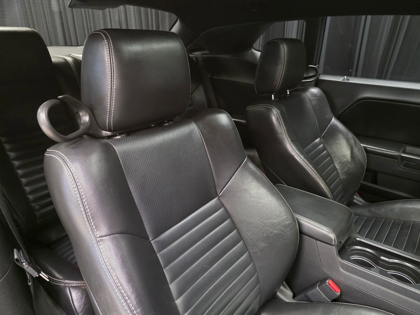 Used 2010 Dodge Challenger R/T RWD image 44