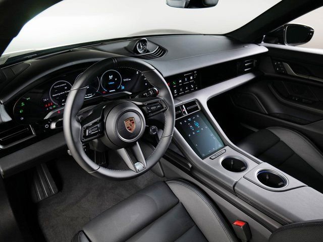 Used 2025 Porsche Taycan RWD image 18