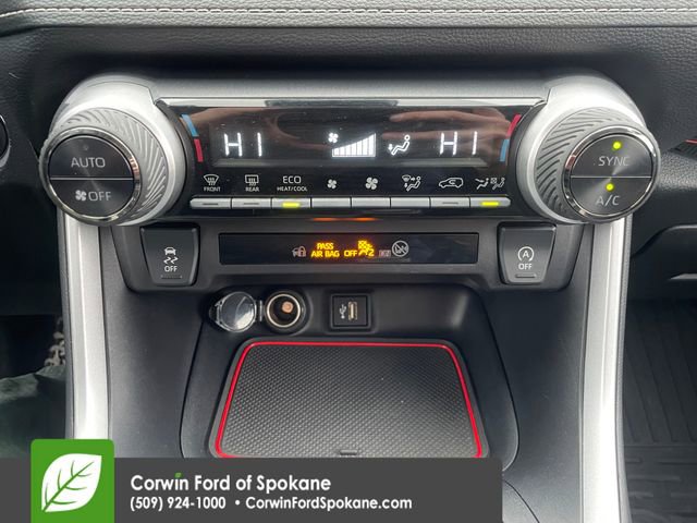 Used 2024 Toyota RAV4 XLE image 31