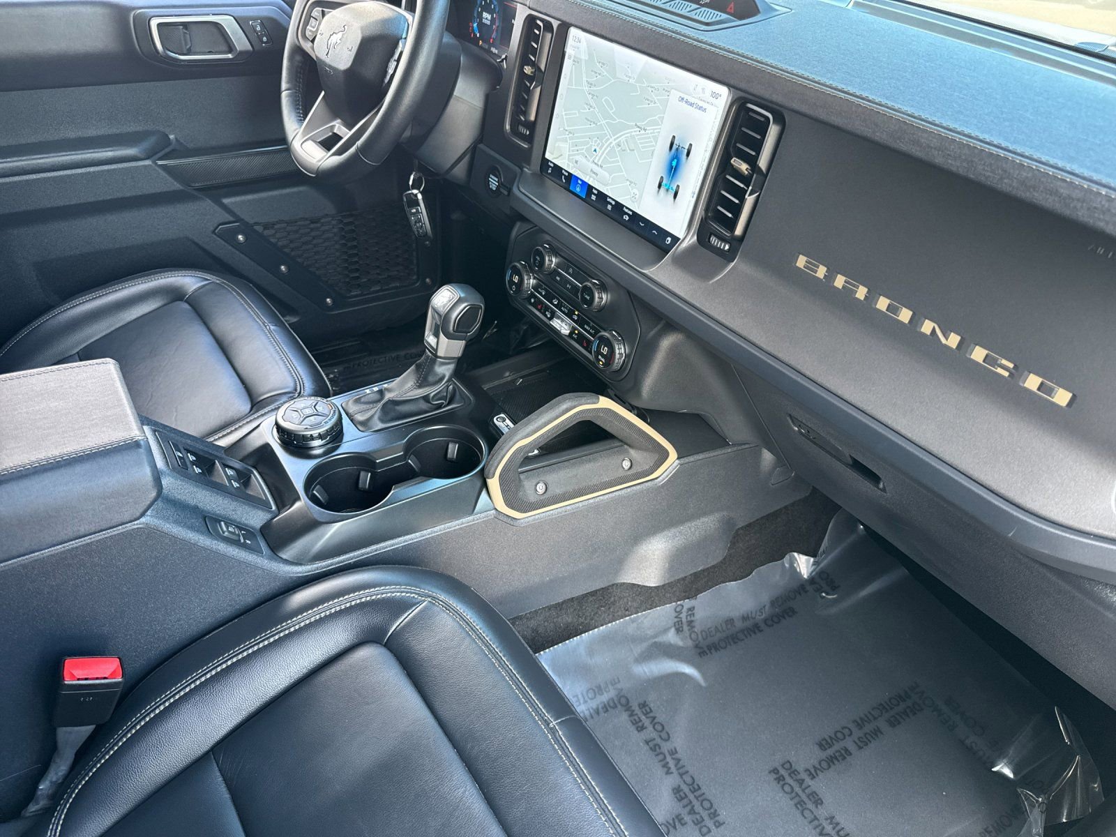 Used 2025 Ford Bronco Badlands image 19