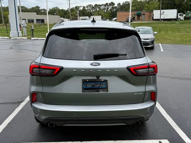 Used 2024 Ford Escape ST-Line w/ Tech Pack #1 AWD/4WD image 5