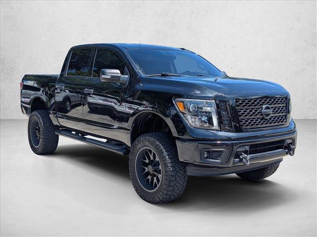 Used 2019 Nissan Titan SL w/ Midnight Edition AWD/4WD image 3