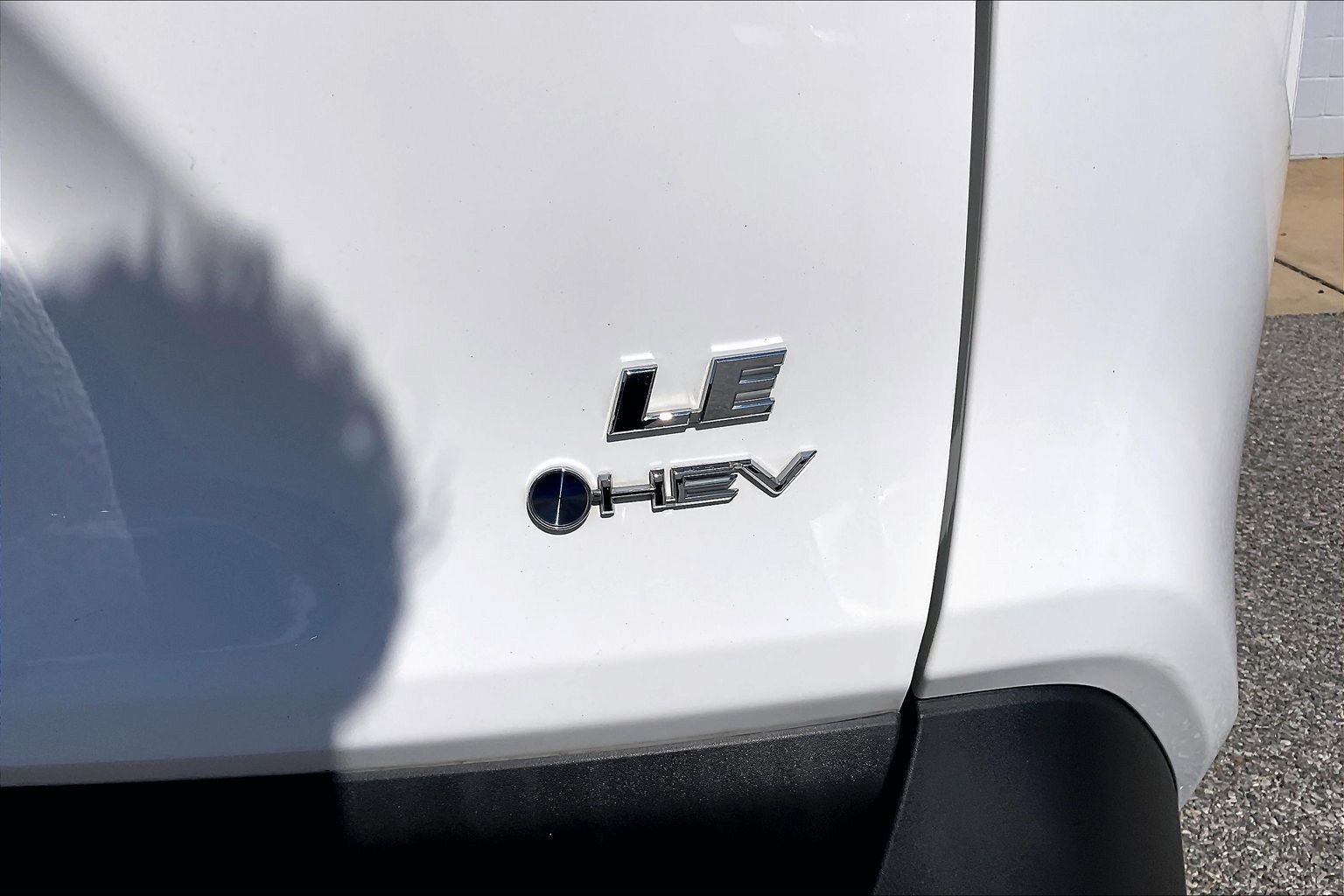 Used 2025 Toyota RAV4 LE AWD/4WD image 10