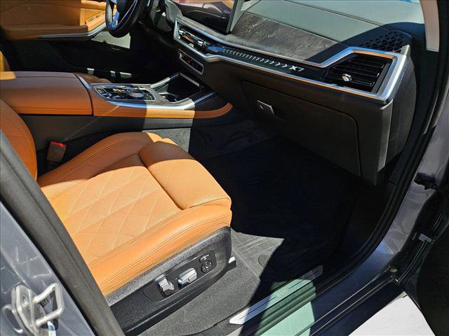 Certified 2025 BMW X7 xDrive40i w/ Premium Package AWD/4WD image 22