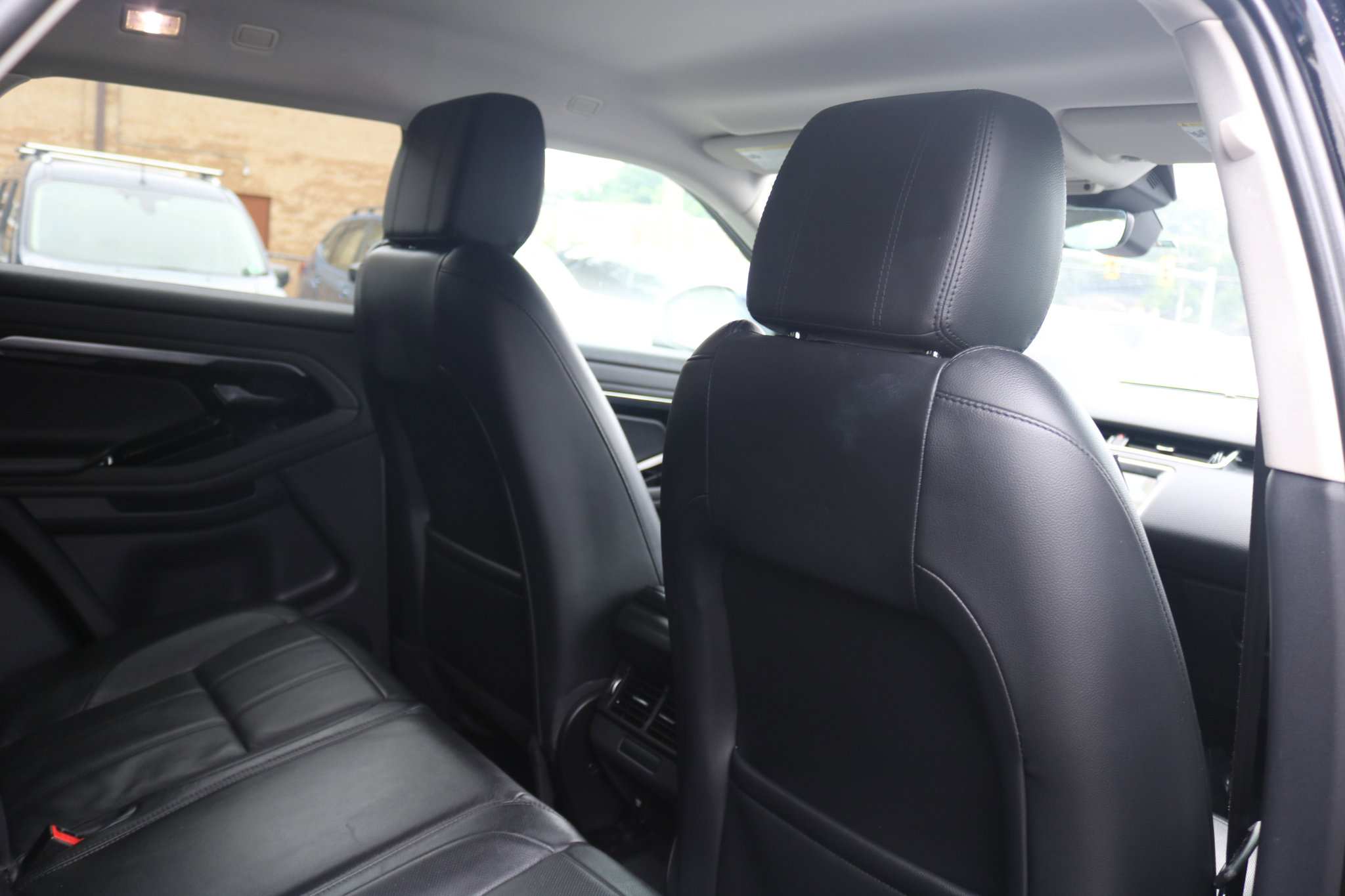 Used 2020 Land Rover Range Rover Evoque S image 40