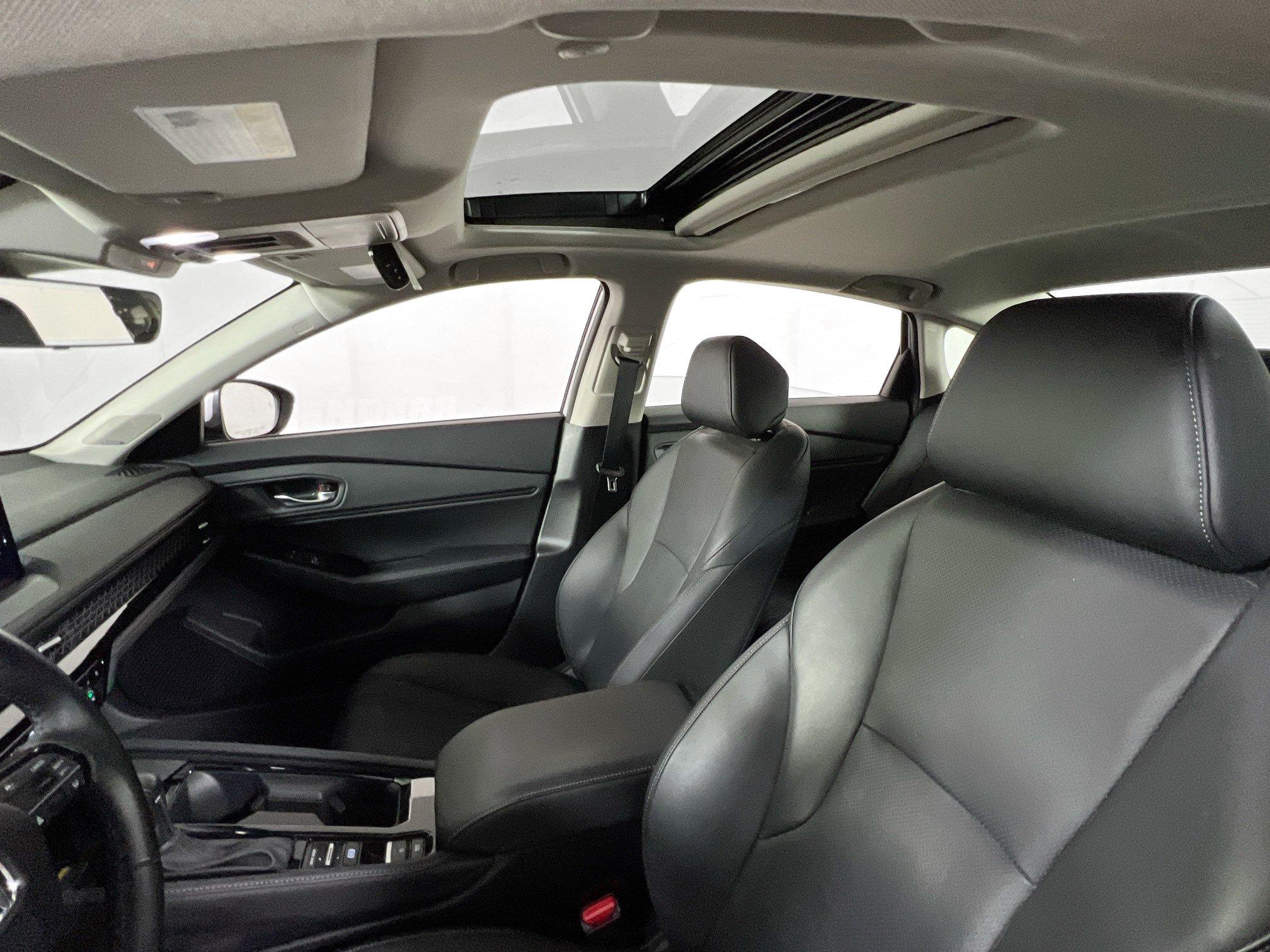 Used 2023 Honda Accord Touring image 21