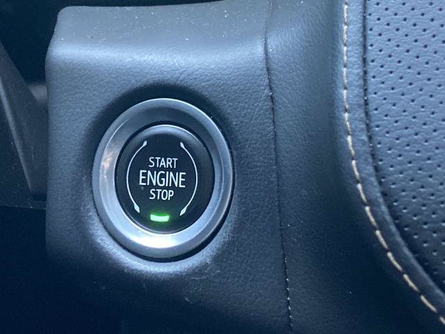 Used 2023 GMC Yukon AT4 w/ Max Trailering Package AWD/4WD image 12