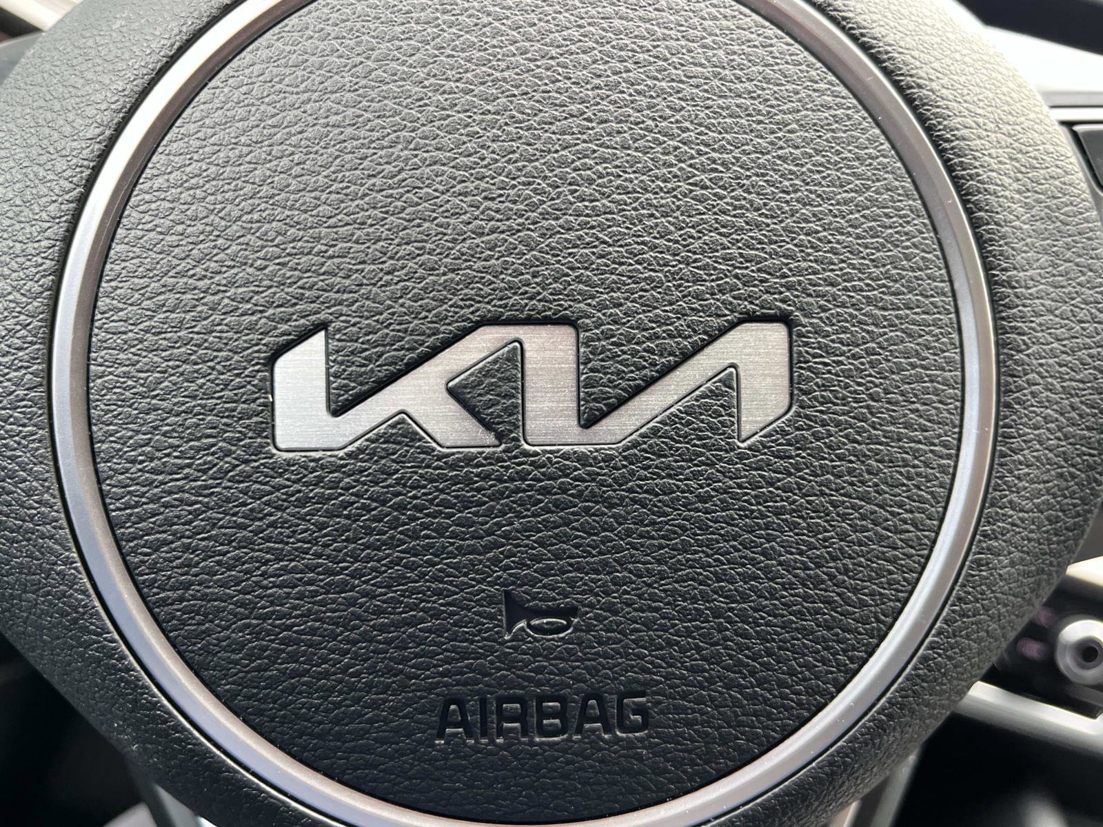 Used 2023 Kia Sportage EX image 33