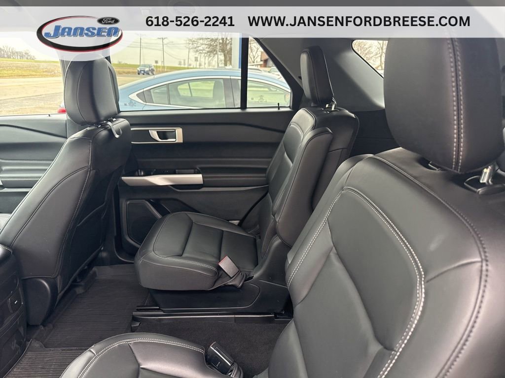 Used 2023 Ford Explorer XLT w/ Equipment Group 202A image 28