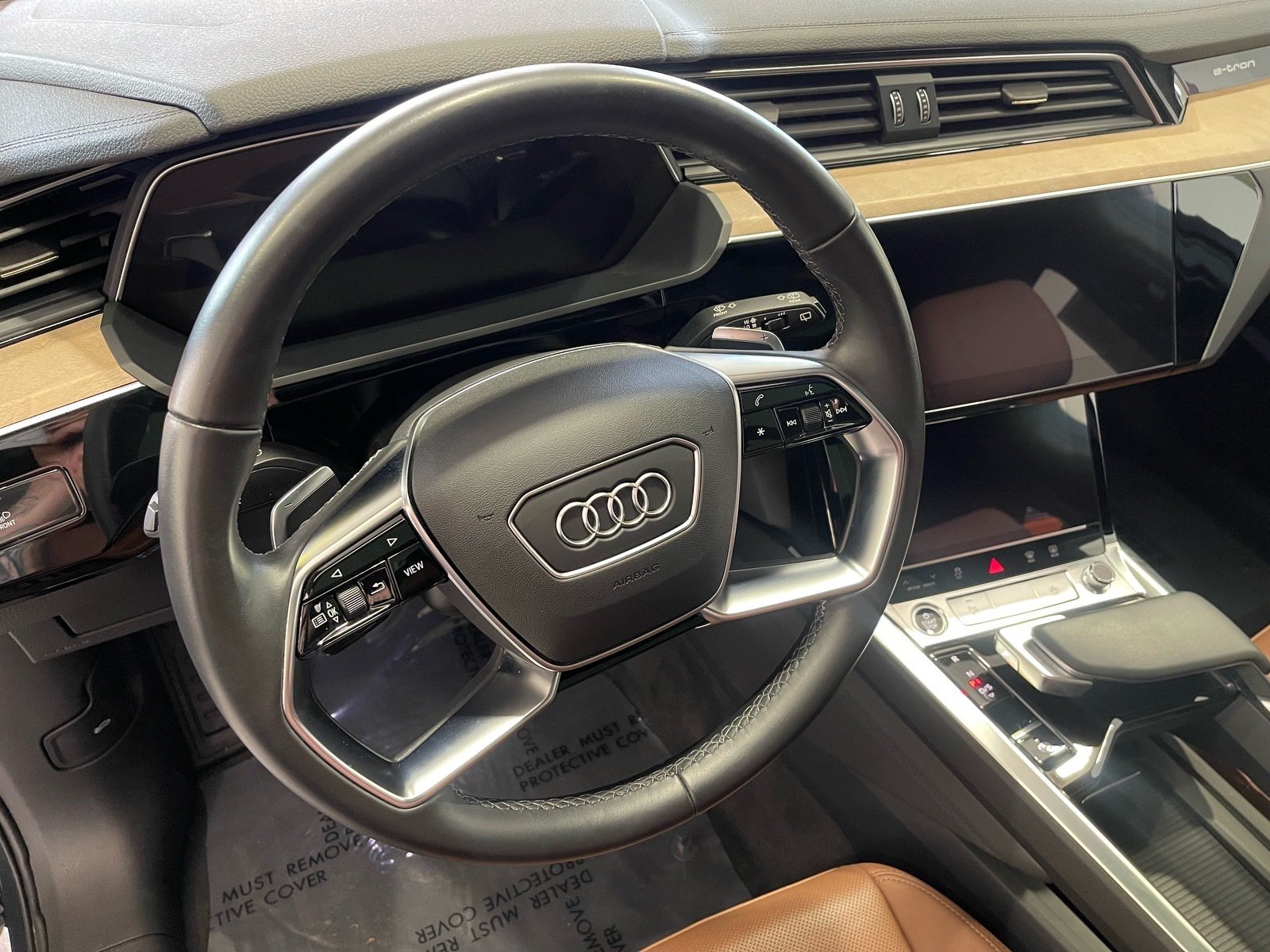 Used 2024 Audi Q8 e-tron Premium Plus w/ Premium Plus Package AWD/4WD image 29
