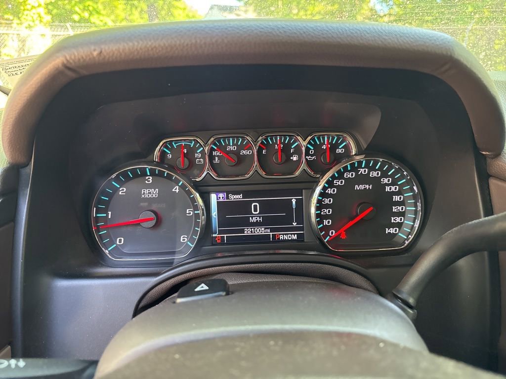 Used 2015 Chevrolet Suburban LTZ AWD/4WD image 24