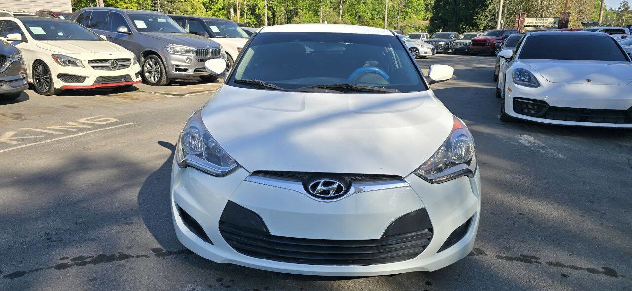 Used 2016 Hyundai Veloster image 2