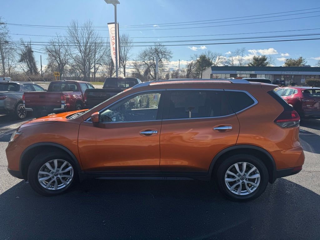 Used 2019 Nissan Rogue SV image 6
