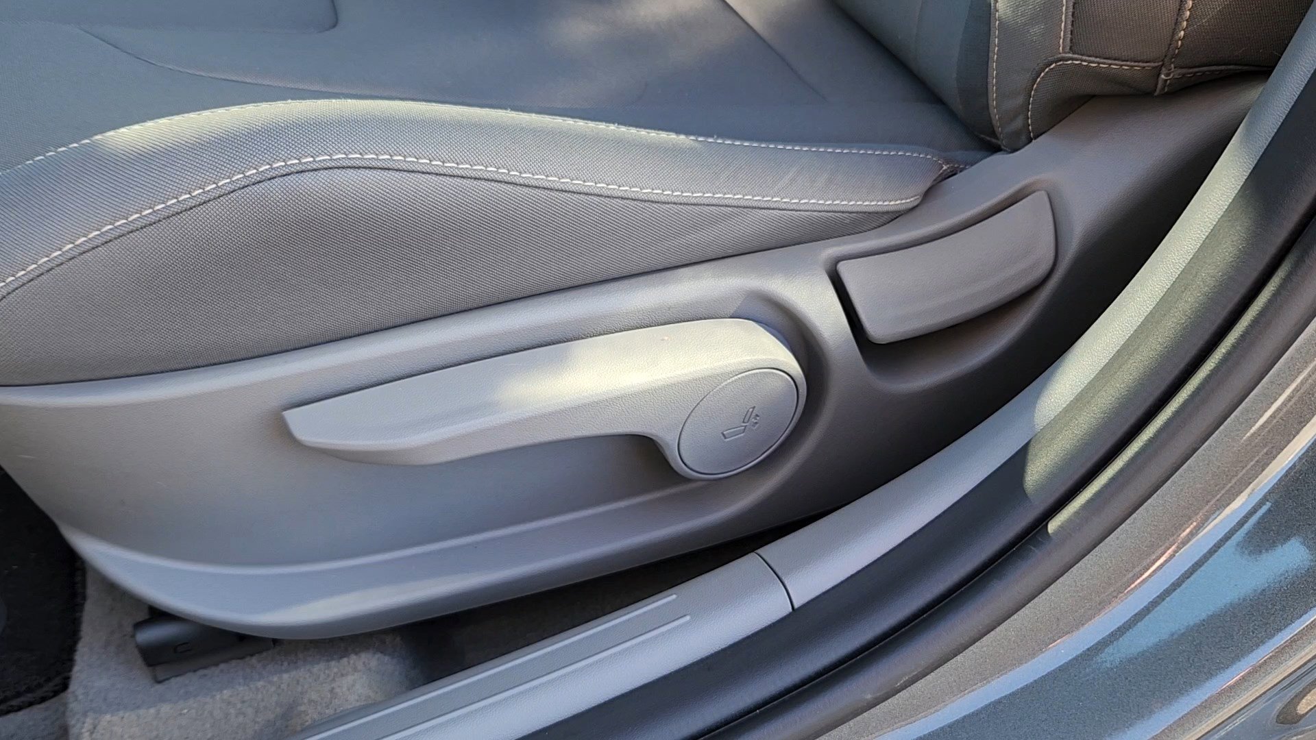 New 2026 Hyundai Elantra Sport image 8