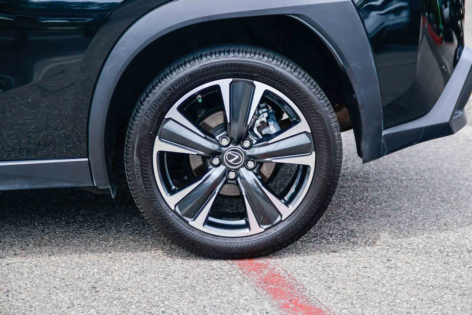 Used 2024 Lexus UX 250h FWD image 8
