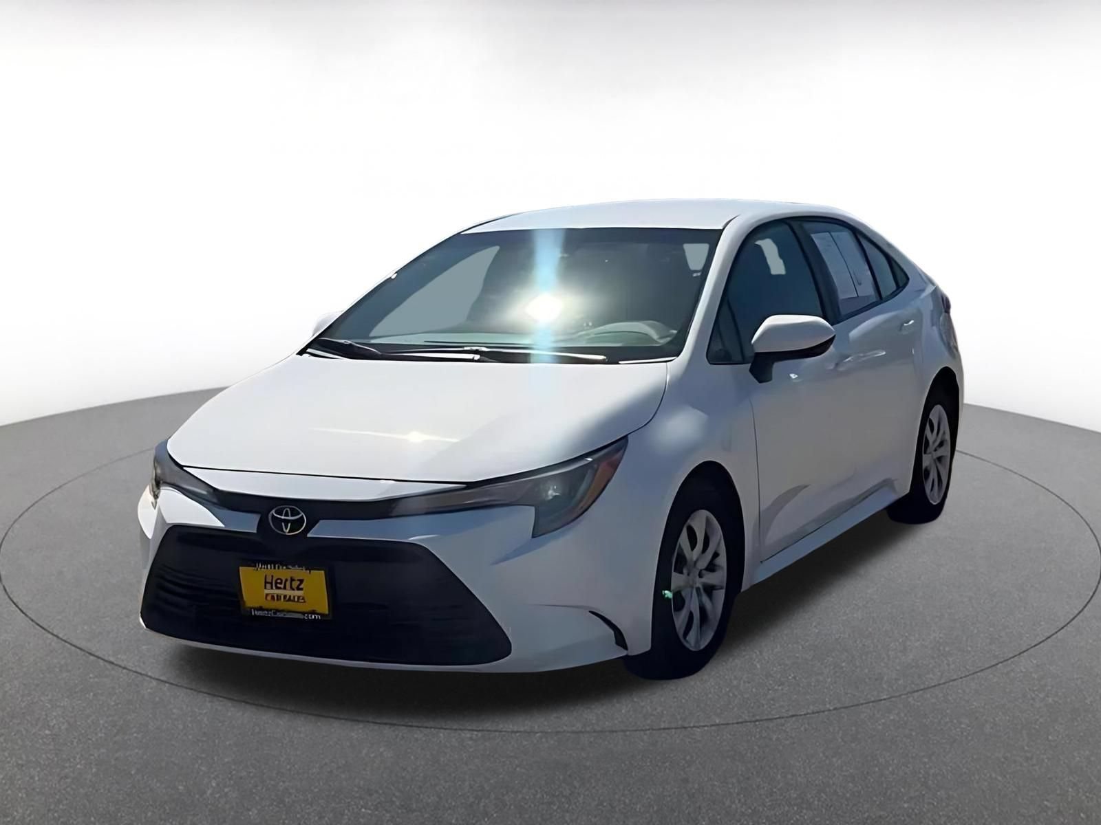 Used 2025 Toyota Corolla LE FWD image 7