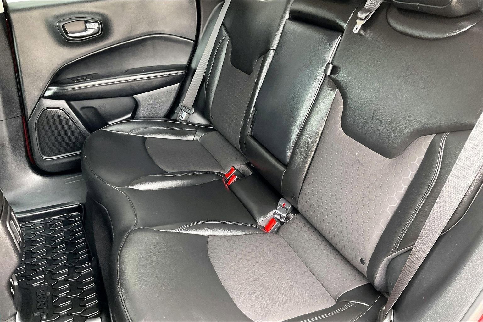 Used 2021 Jeep Compass Latitude image 17