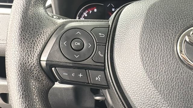 Used 2024 Toyota RAV4 LE image 21