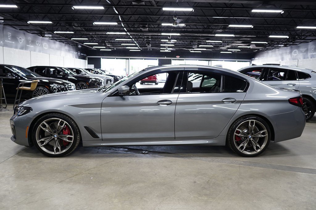 Used 2023 BMW M550i xDrive w/ Executive Package AWD/4WD image 2