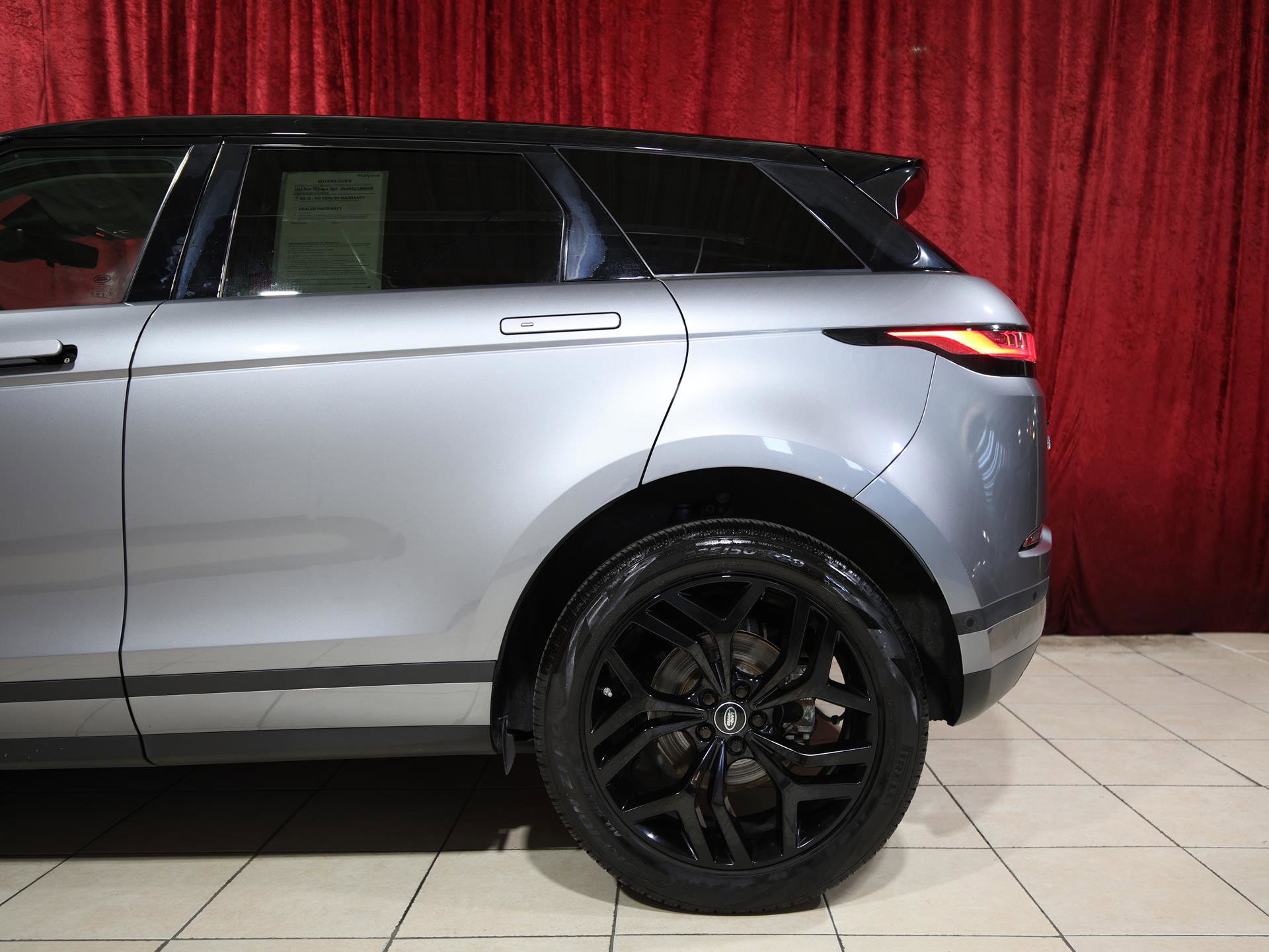 Used 2020 Land Rover Range Rover Evoque SE AWD/4WD image 6