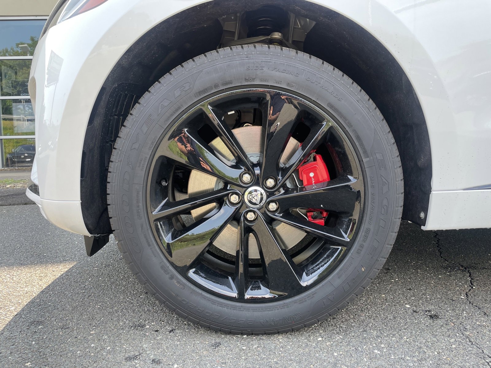 New 2025 Jaguar F-PACE R-Dynamic S image 5