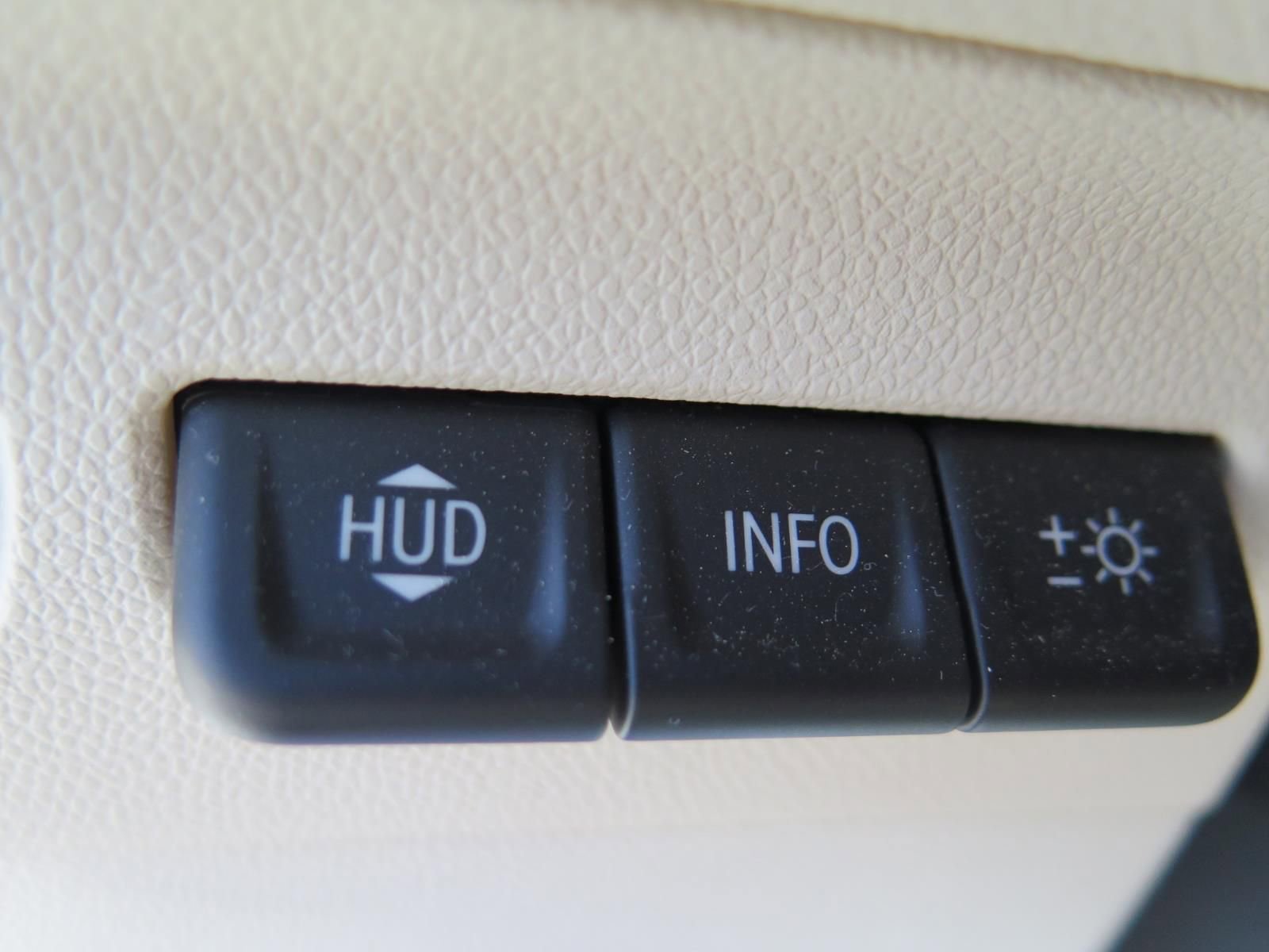 Used 2023 Buick Envision Avenir AWD/4WD image 15