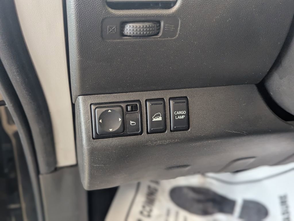 Used 2019 Nissan Frontier PRO-4X image 19