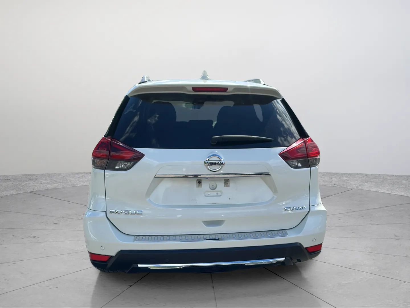 Used 2019 Nissan Rogue SV w/ Premium Package AWD/4WD image 14