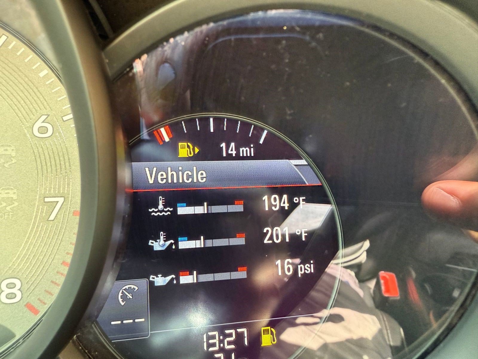 Used 2024 Porsche Macan S AWD/4WD image 19