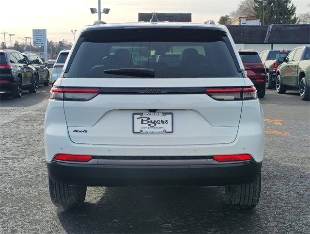 New 2026 Jeep Grand Cherokee Laredo image 36