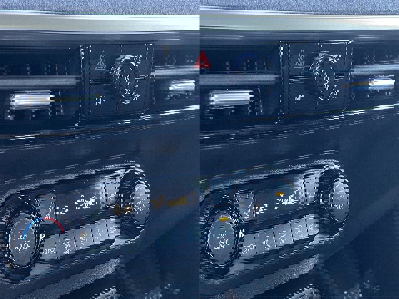 New 2026 Nissan Kicks SV image 25