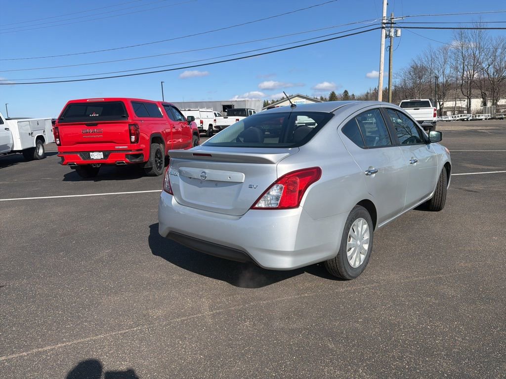 Used 2018 Nissan Versa SV image 7