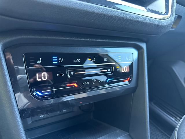 Used 2023 Volkswagen Tiguan SEL R-Line image 22