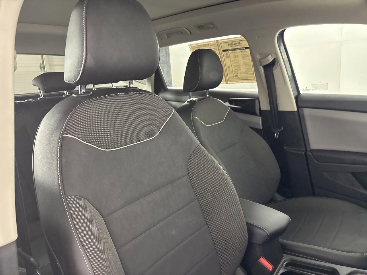 Used 2023 Volkswagen Taos SE w/ Panoramic Sunroof Package image 26