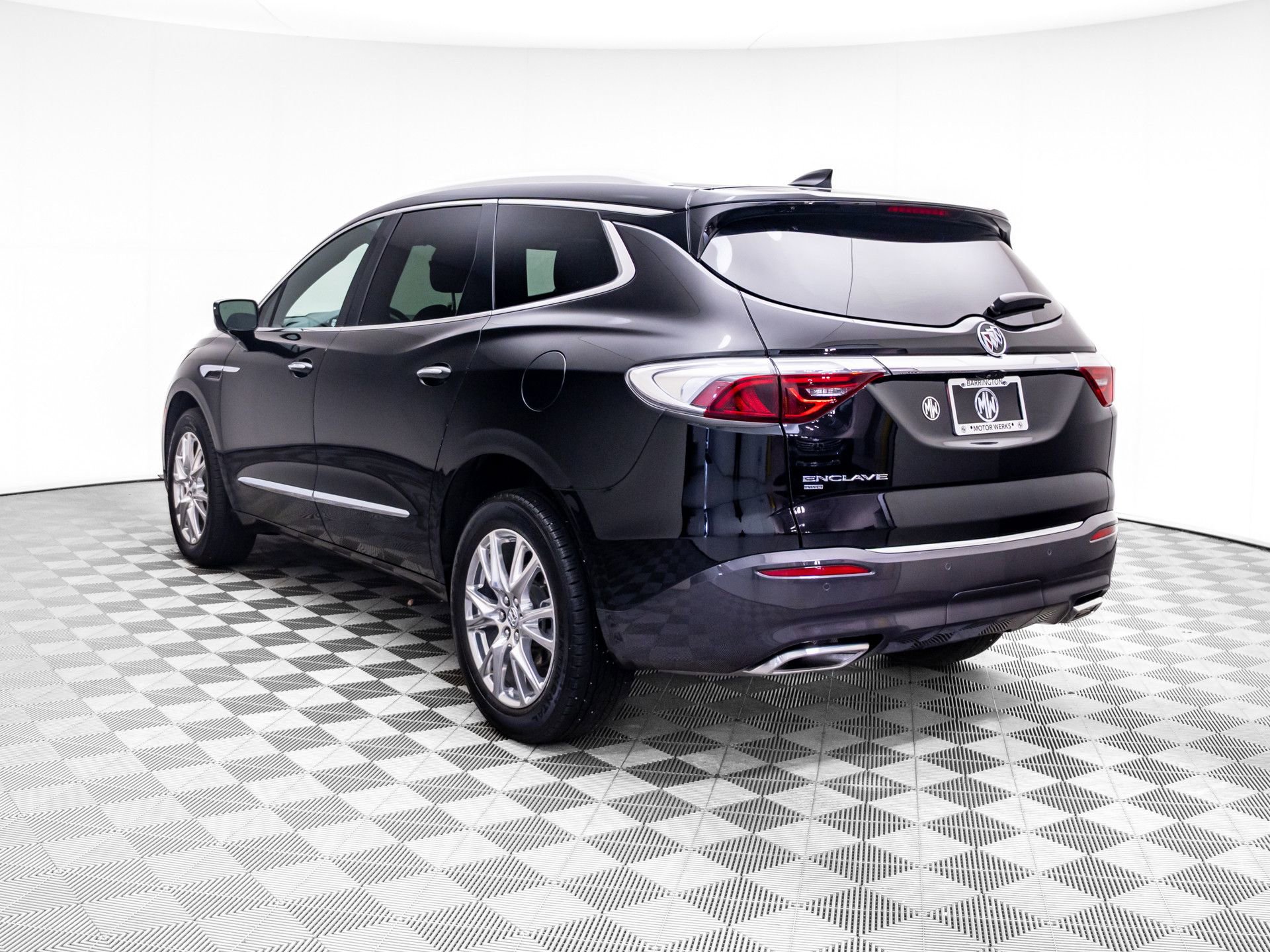 Used 2023 Buick Enclave Premium w/ Experience Buick Package image 3