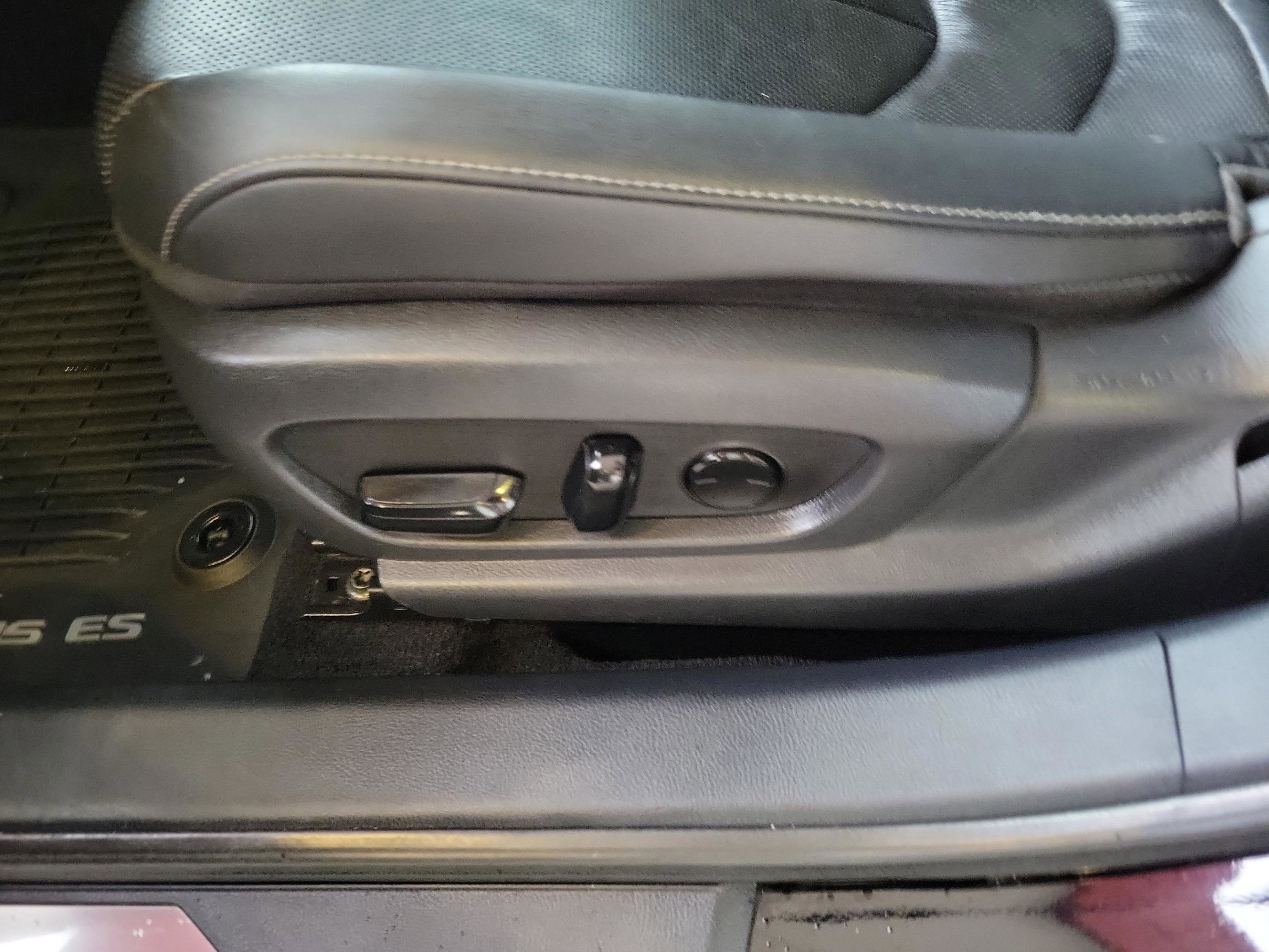 Used 2021 Lexus ES 350 F Sport image 10
