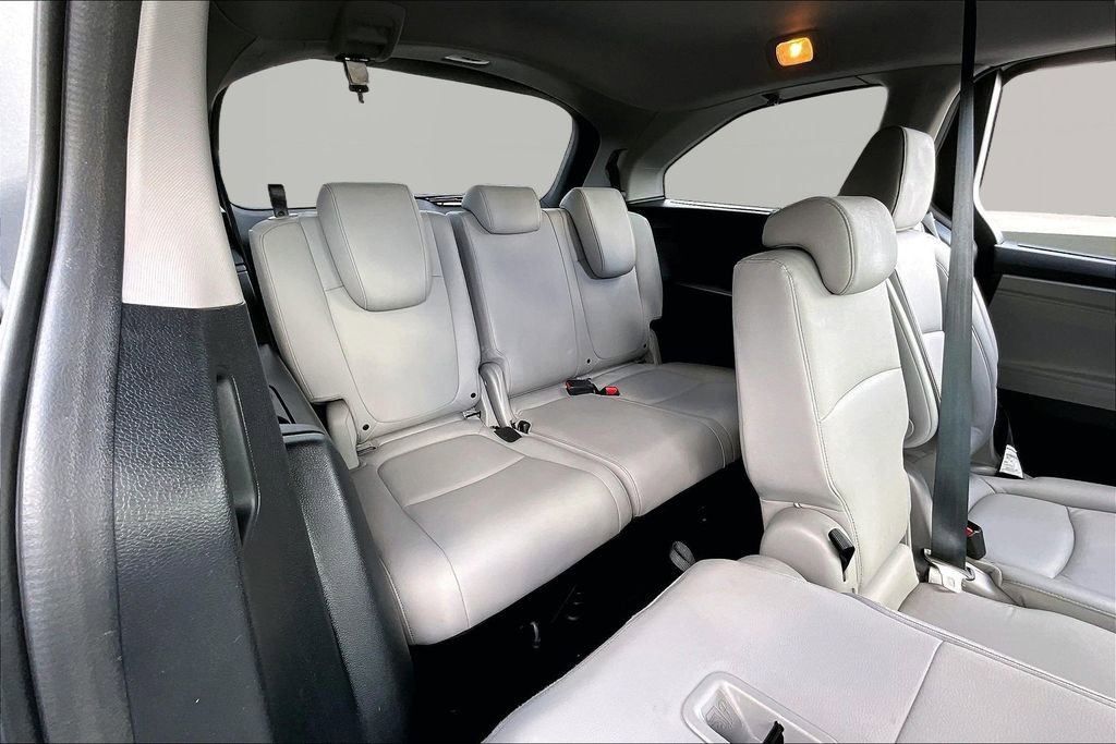 Used 2023 Honda Odyssey Touring image 20